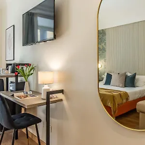 ** Pensionat 94rooms Vatican Guest House- Scipioni Italien